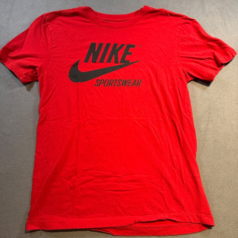 Nike Sportswear Mens Graphic T-Shirt Red Black Futura Logo Small Short Sleeve